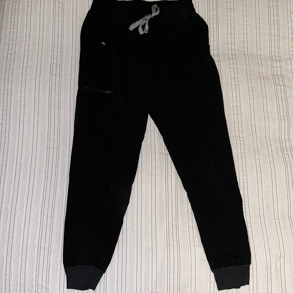 Figs zamora scrub pants black medium petite